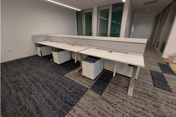 Knoll - Used & Re manufactured Currents Benching Stations