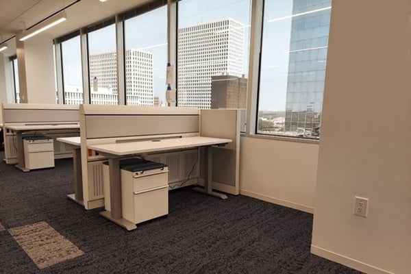 Knoll - Used & Re manufactured Currents Benching Stations