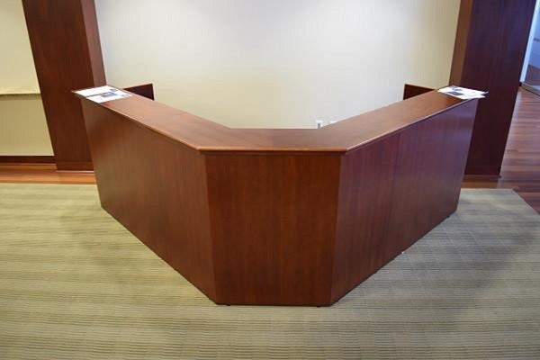 Used Paoli - V Shaped Reception Station