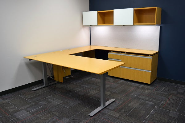 Knoll - Autostrada Maple and White Modern Private Office