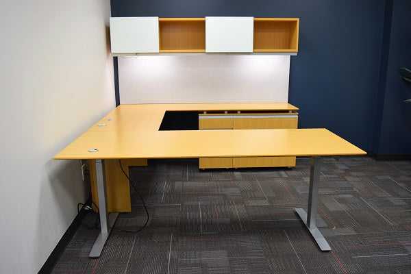 Knoll - Autostrada Maple and White Modern Private Office